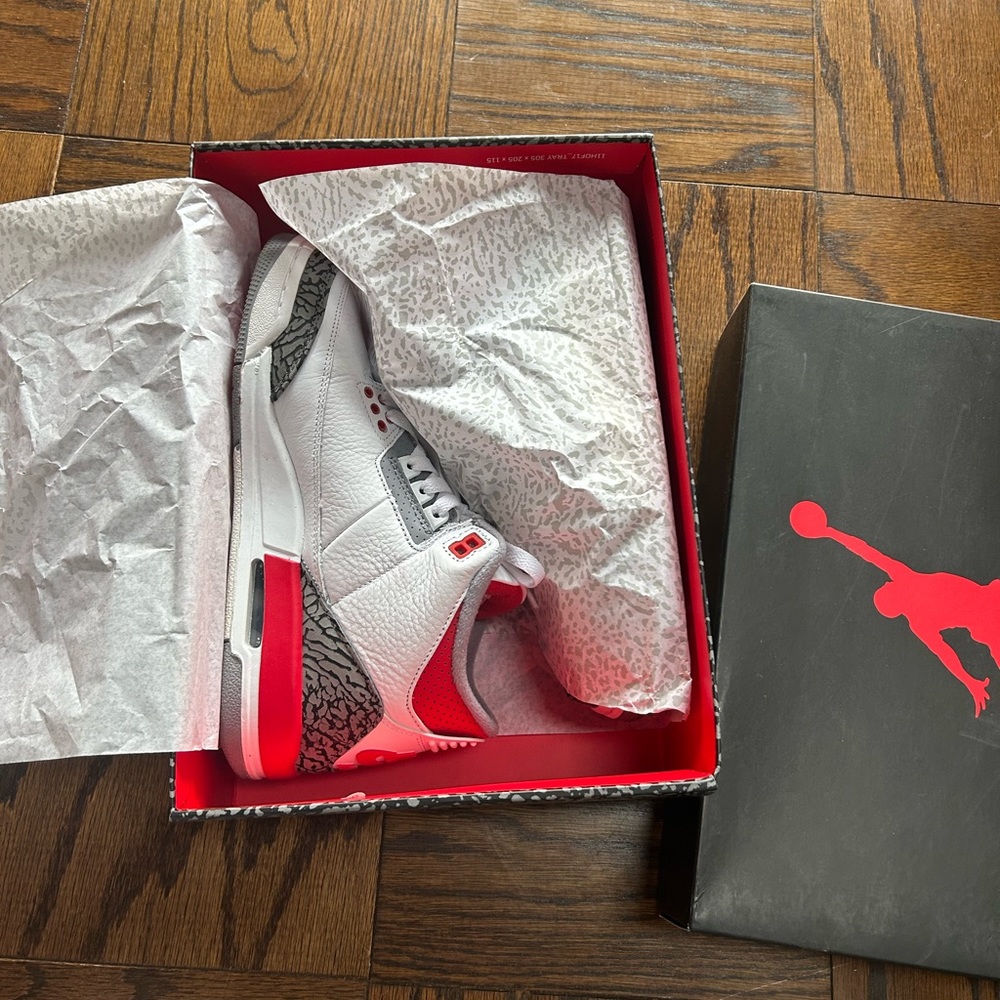 Jordan 3s